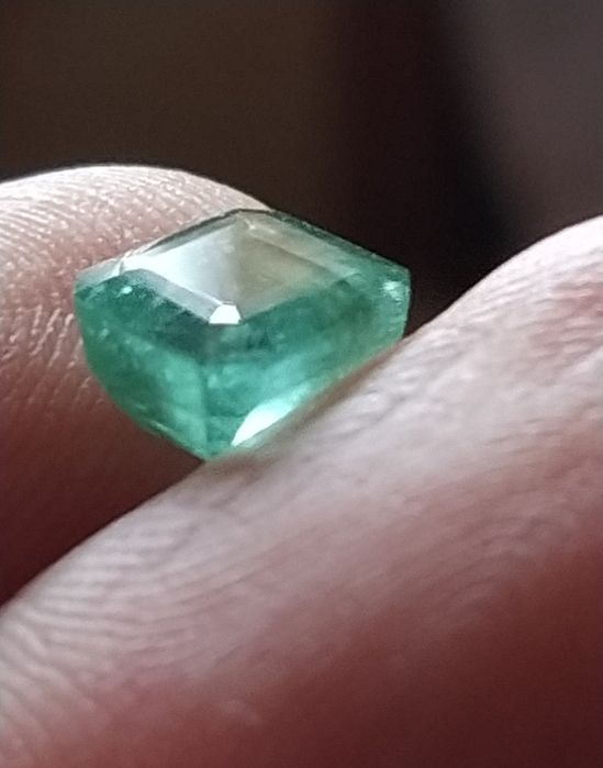 Натуральный изумруд  2.15 карат