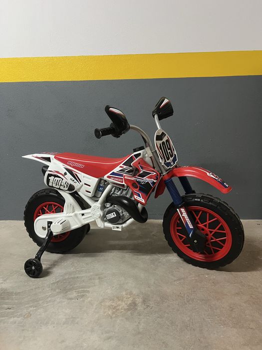 Moto eléctrica criança
