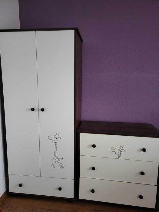 Meble dziecięce z żyrafa