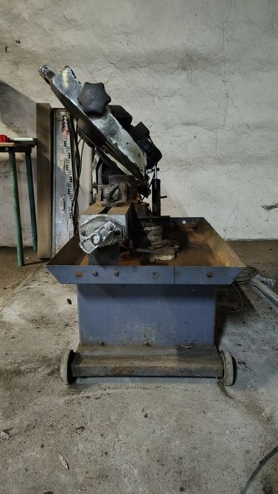 Piła do cięcia stali