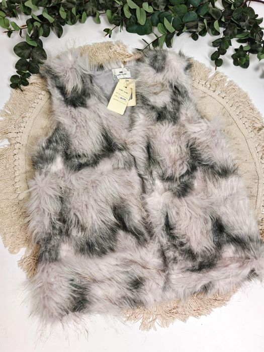 Kamizelka futrzana damska zapinana na haftke szaro biała  roz L