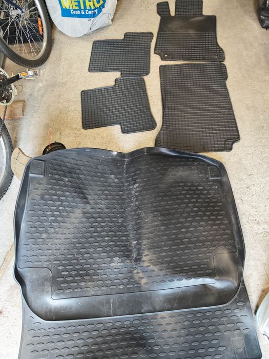 килимки Mercedes W204/W205