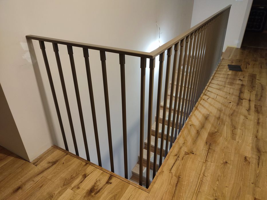 Balustrada harfa metalowa