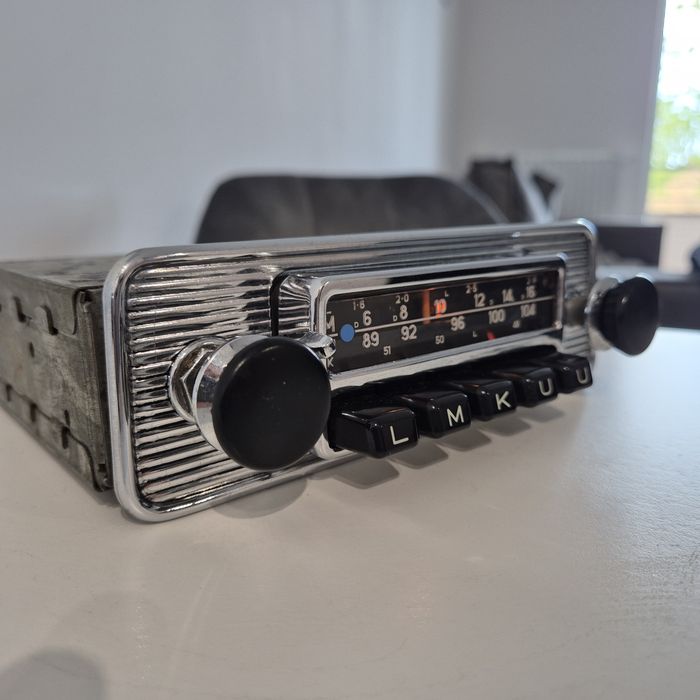 Zabytkowe radio BLAUPUNKT LMKU z lat 60 z bluetooth mp3