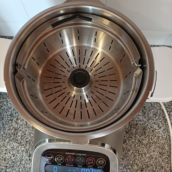 Robô de cozinha como novo