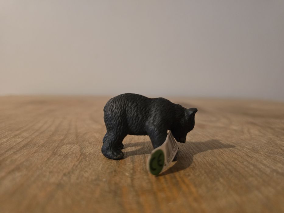 Schleich młody czarny niedźwiedź figurka model wycofany z 2003 r.