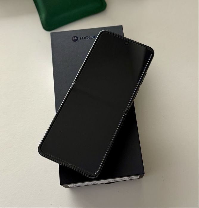 Motorola Razr 60 Ultra 16GB-512GB, como novo
