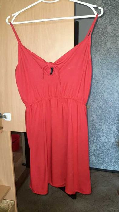 Czerwona letnia sukienka H&M r. 36