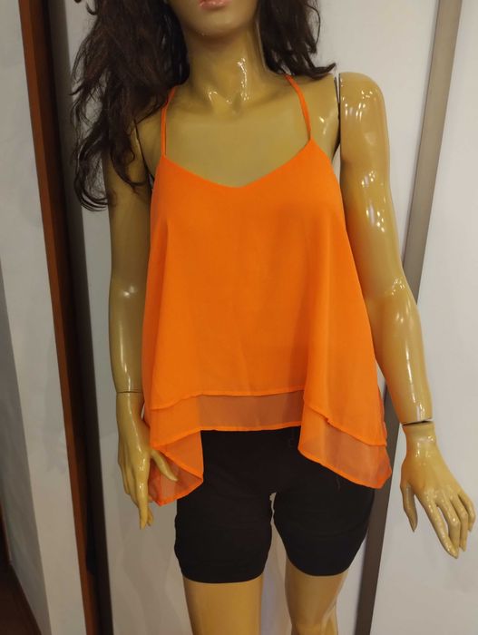 Bluzeczka mgiełka Bershka na ramiączkach S/M