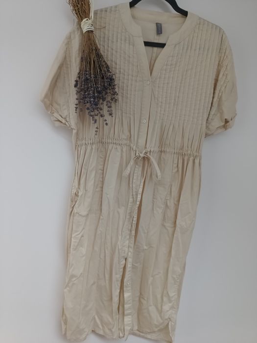 Beżowa oversize sukienka koszulowa Culture M