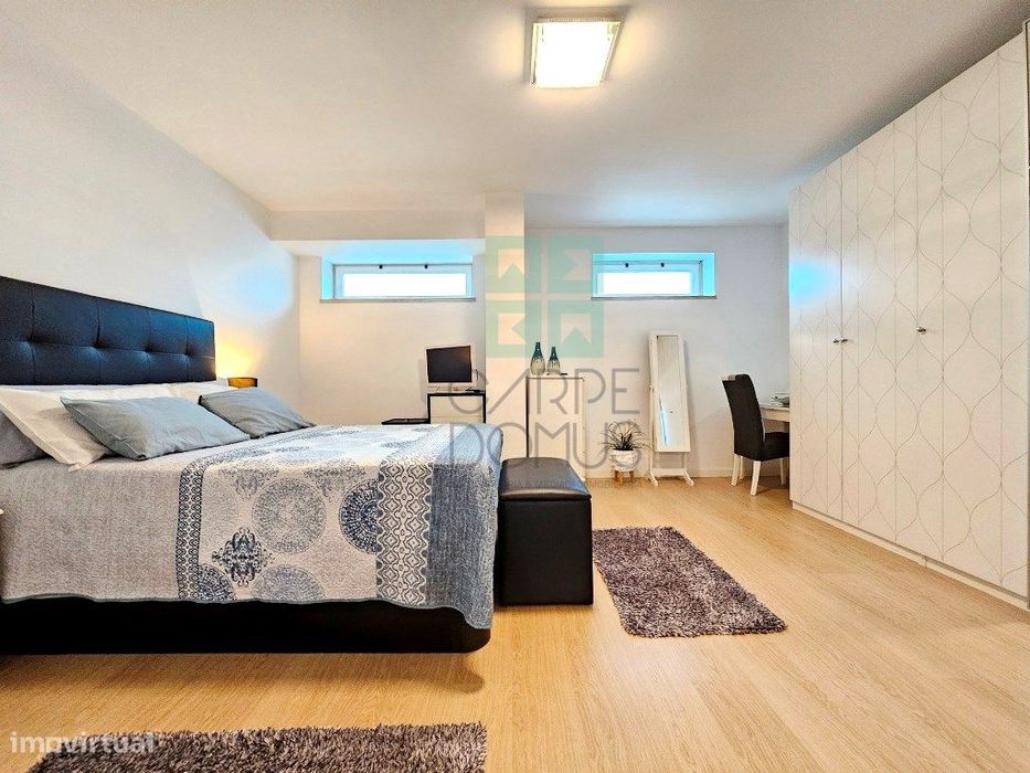 Apartamento T1 renovado em Cascais