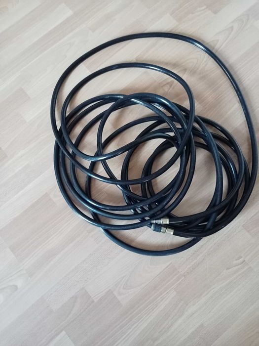 Carteira azul com espaço para cartas e bilhetes