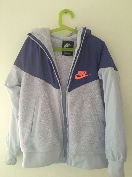 Casaco Infantil Nike Lilás – Tamanho S (128–127 cm)