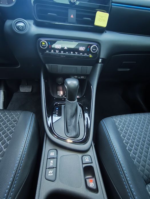 Toyota Yaris híbrido