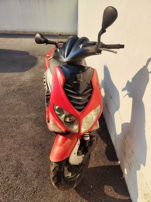 Scooter Peugeot 125