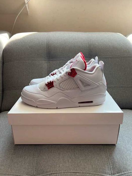 Jordan 4 Retro Metallic Red R.44