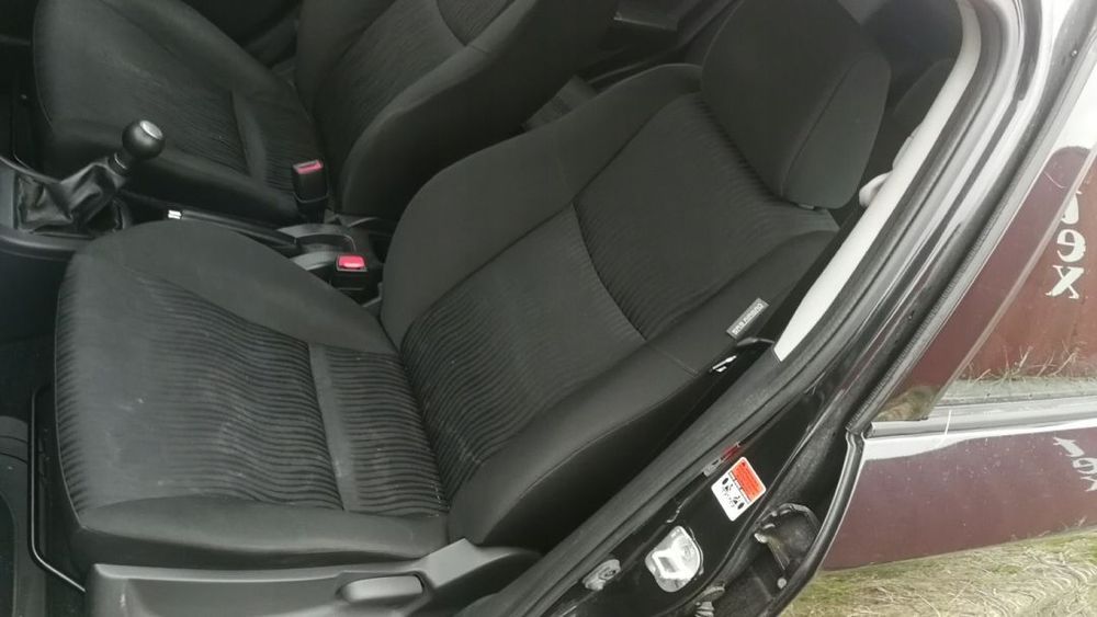 poduszka w fotel lewa suzuki swift mk7 10-16