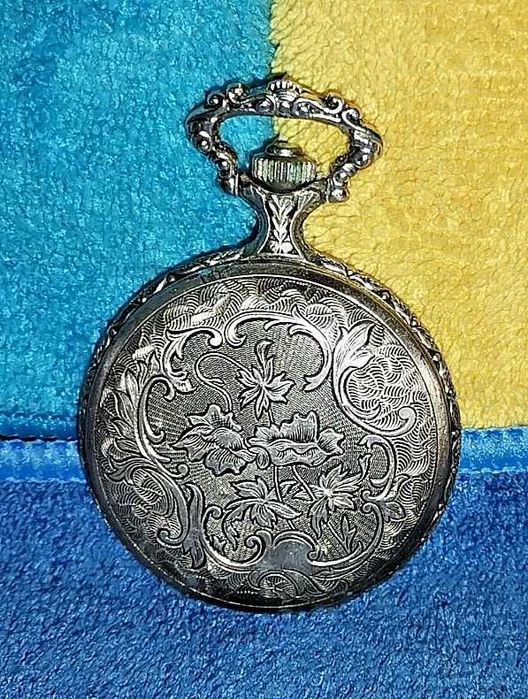 Relógio de Bolso Monumental (Cena de Caça) Incabloc Fabricado na Suíça