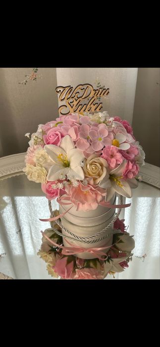 Flower box kwiaty mydlane bukiet prezent slub komunia