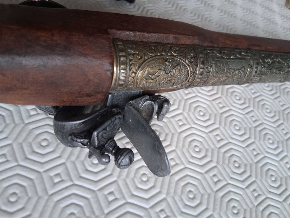 Réplica de mosquete século XVIII, pistola pederneira Italiana