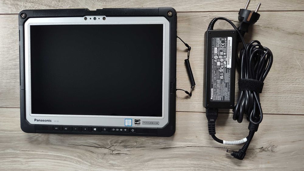 Panasonic CF-33 MK1 12" 2K IPS Touch i5-7300u/8 GB/SSD 256Gb/LTE(4G)/GPS/6h
