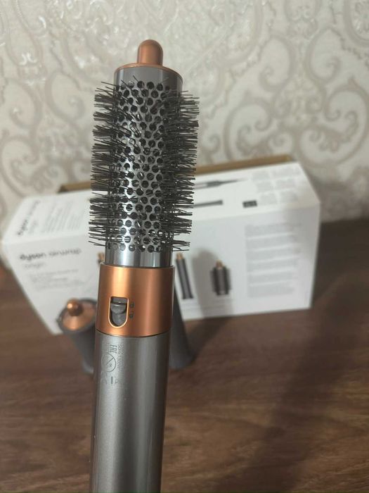 Стайлер для довгого волосся Dyson Airwrap ВЖИВАНИЙ