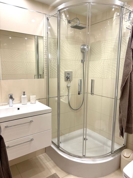 Mieszkanie z antresolą /Rynek /winda /po remoncie/klimatyzacja