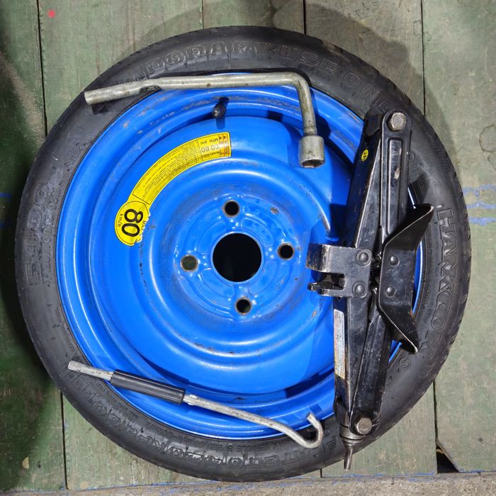 Продам набор докатка 4x114.3 +домкрат +балонник