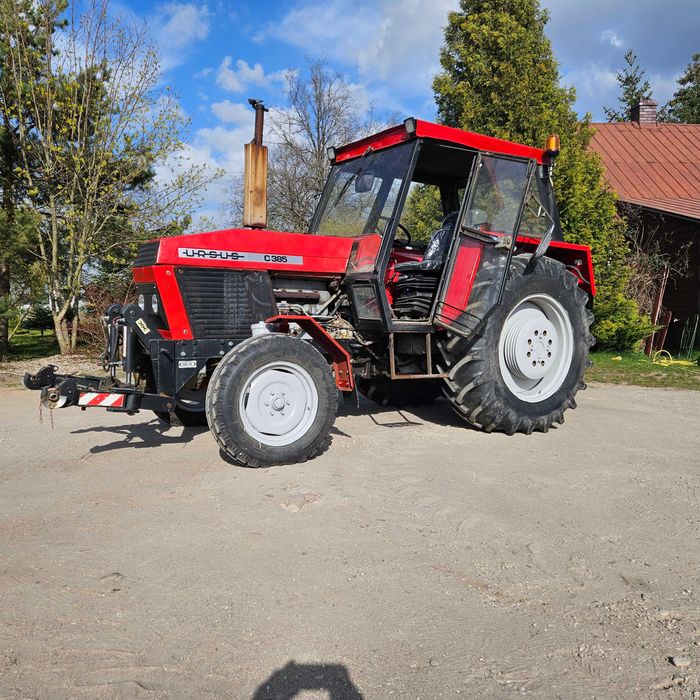 Ciągnik Ursus C-385
