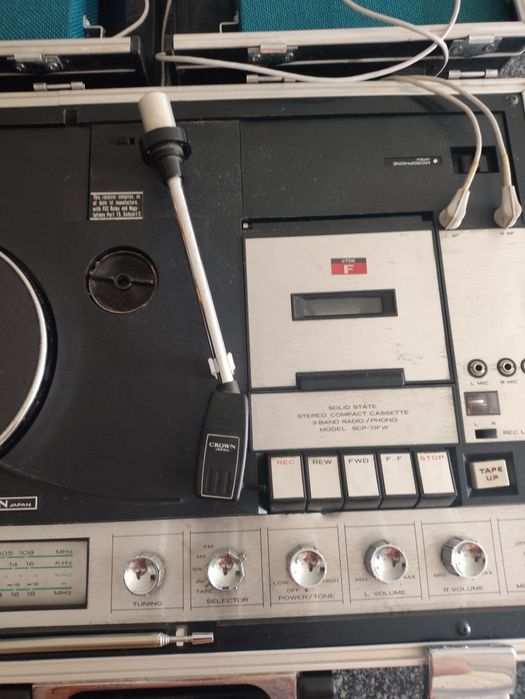 Gira-Discos Vintage Crown SCP-71SW