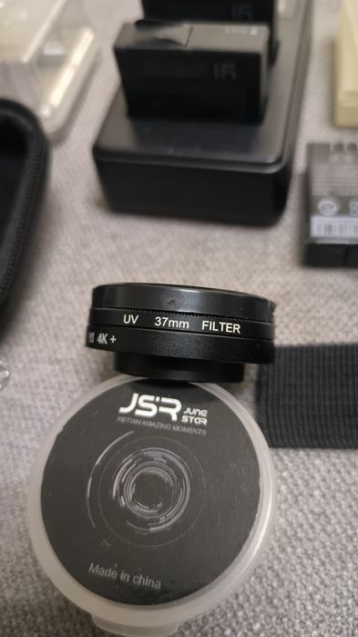 Екшн камера Xiaomi Yi 4K с комплектом аксессуаров