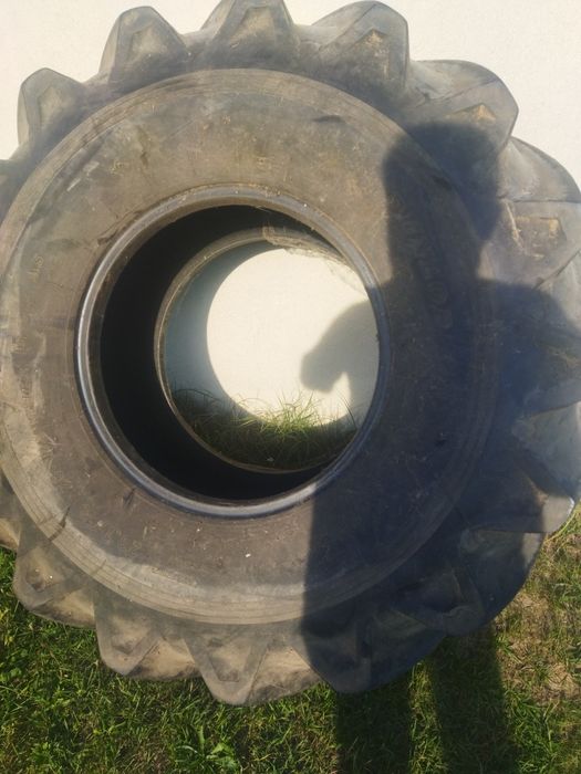 Opony 23.1/18-26 bizon John Deere