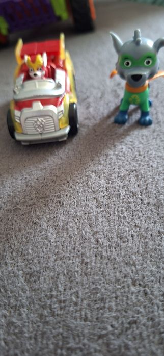 Pojazd z psiego patrolu+gratis