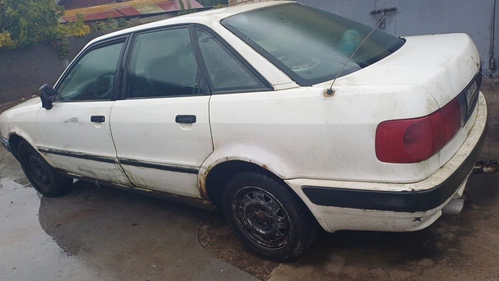 Ауді 80 В4 1992року