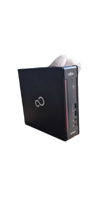 PC Fujitsu Esprimo Q556/2 i7-6700T 8/240GB SSD WIN10 PRO