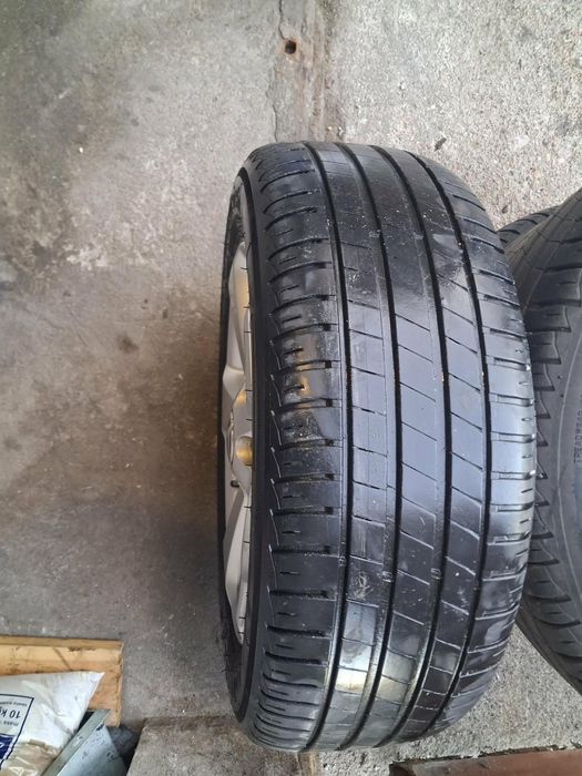 VW Felgi aluminiowe z oponami letnimi 16" ŁADNE