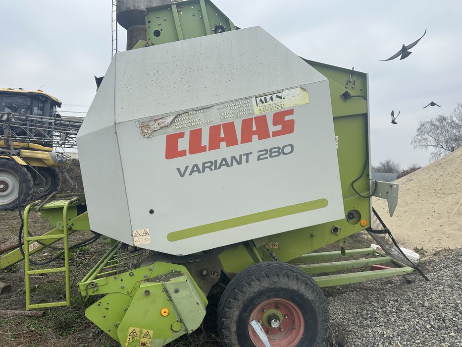 Тюковочний прес Claas Variant 280