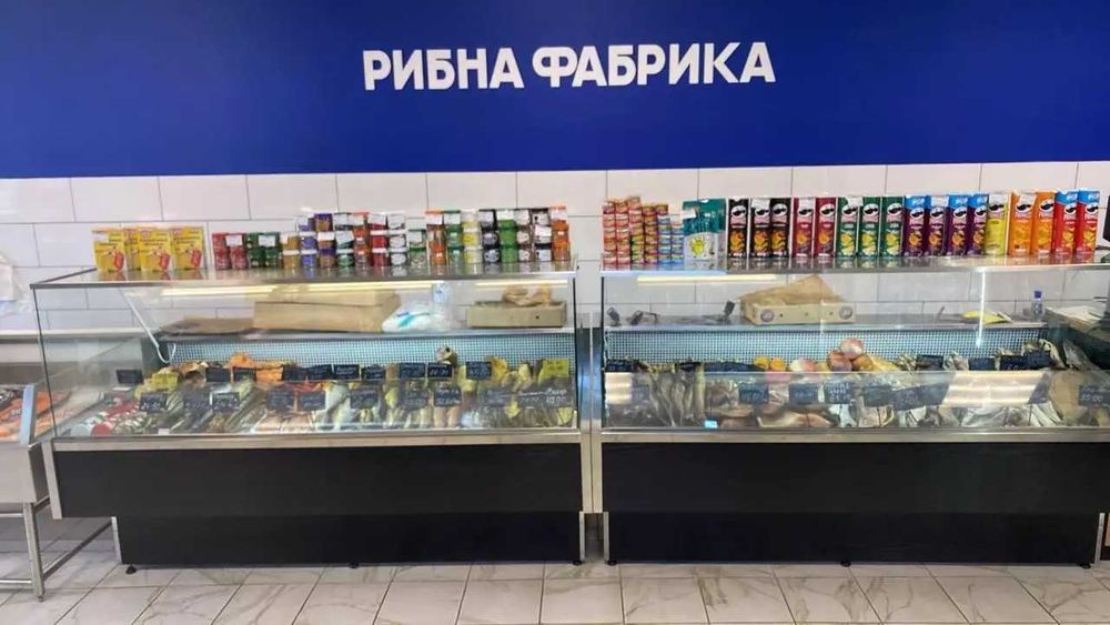 Гастрономічна холодильна вітрина гнуте скло/КУБ під м'ясо,ковбаси,рибу