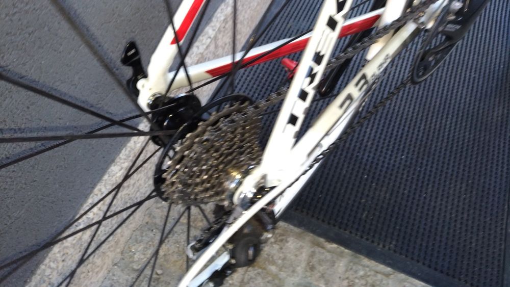 Bicicleta estrada Trek como nova