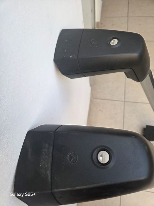 Vendo Dois Pares De Barras Viagem Marca Mercedes