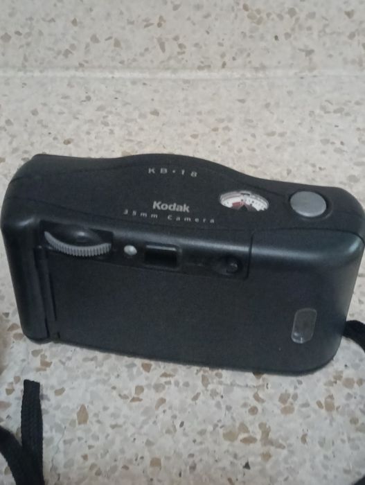 Máquinas fotográficas, Kodak e Samsung