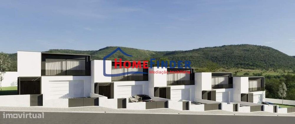 Moradia em Gaveto V3 com Piscina - Priscos