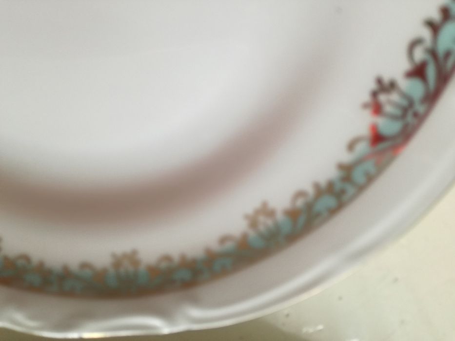 Duży talerz oraz talerze deserowe (6szt) z miętowym dekor. CHODZIEŻ