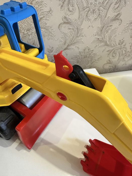 Іграшки будівельна техніка