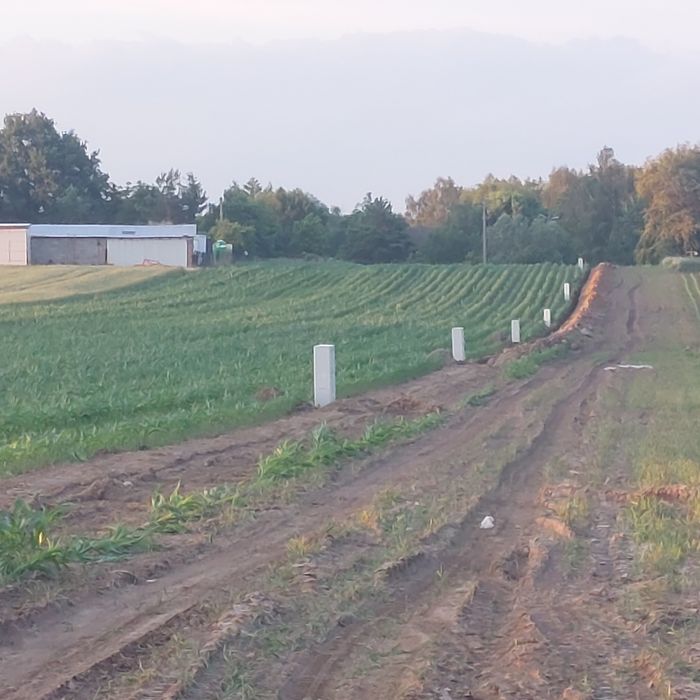 Działka budowlana w m. Sadków gm. Dobroszyce woda prąd kanalizacja - Widok 2