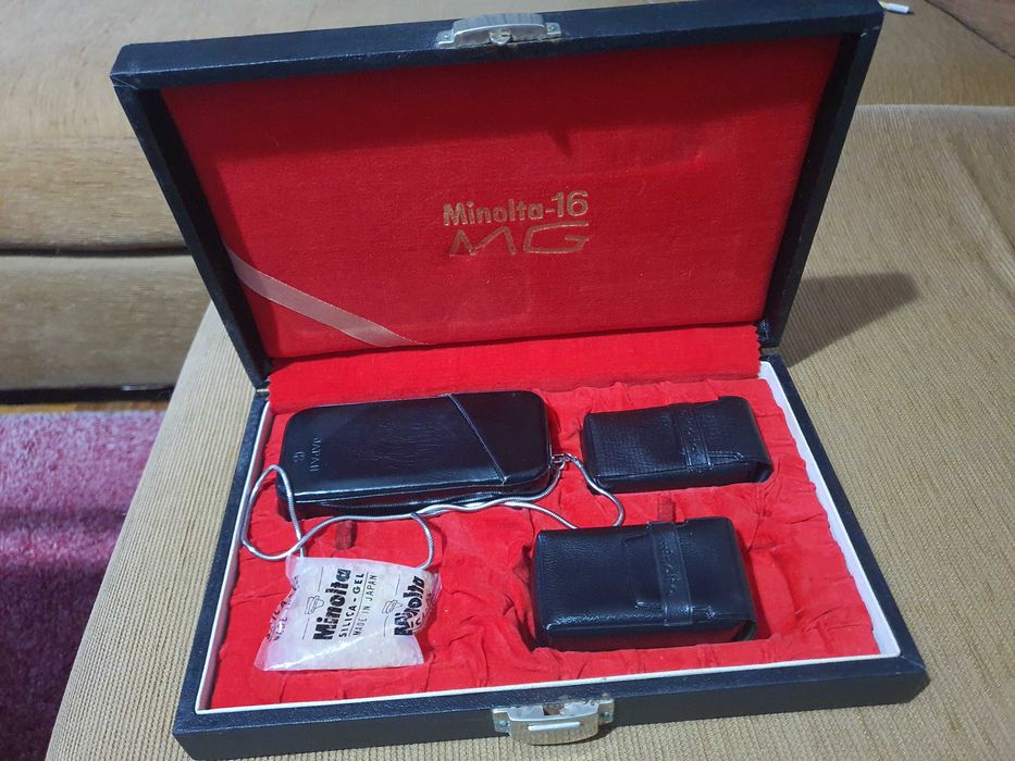 Minolta 16 MG Camera