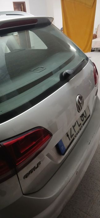 VENDE-SE GOLF carrinha