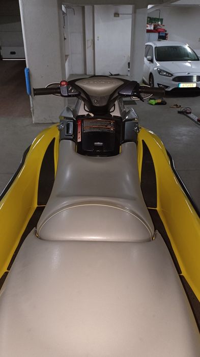 Seadoo GTX 185 4-TEC Supercharged com atrelado (apenas 77 horas )