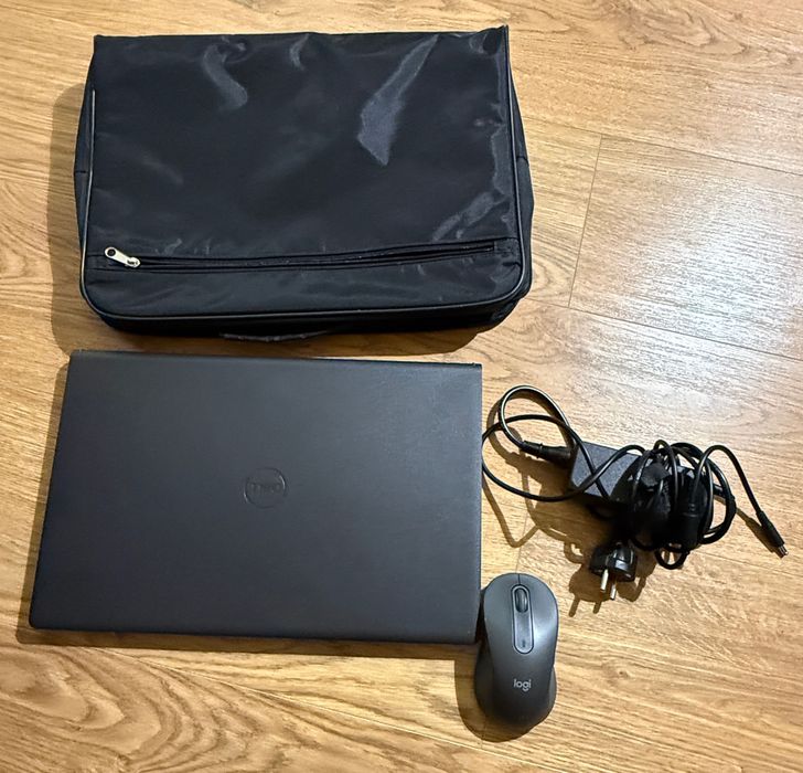 NOWY Laptop DELL Inspiron 15.6" i5-1334U 16GB 1TB SSD Windows 11