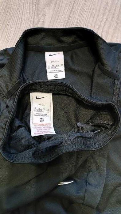 Спортивний костюм для тренування 166-122-125 nike чорний